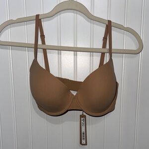 SKIMS Fits everybody t shirt bra